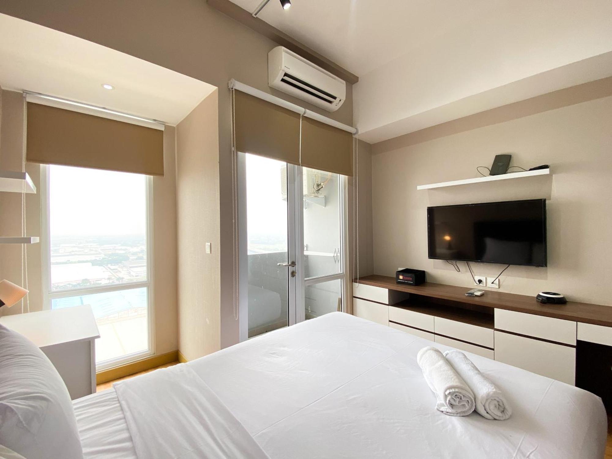 Warm And Cozy Studio At Vasanta Innopark Apartment By Travelio Cikarang Kültér fotó